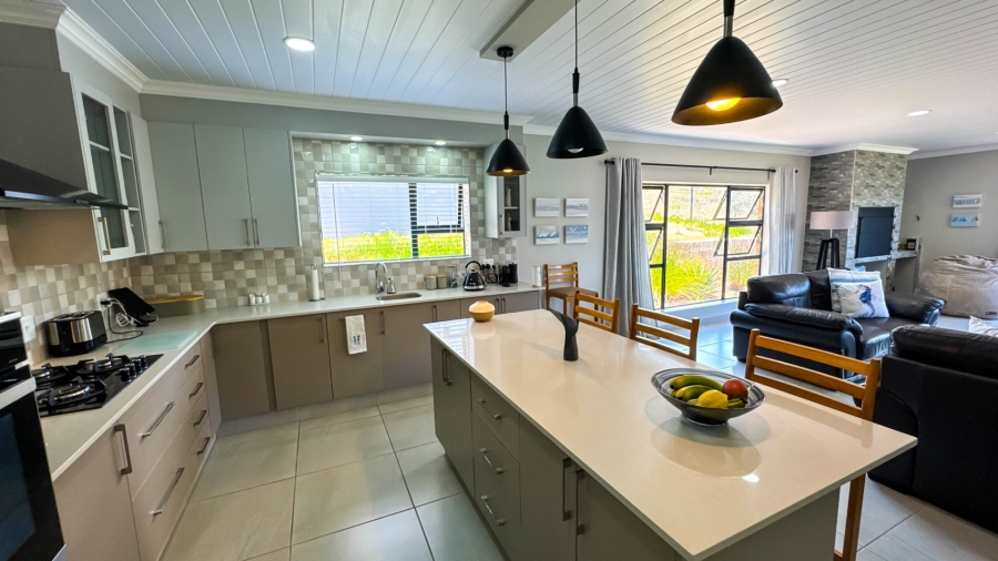 4 Bedroom Property for Sale in Dana Bay Western Cape